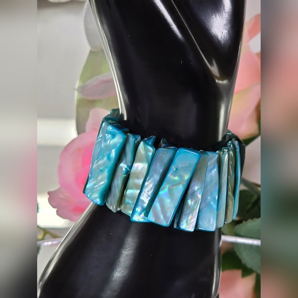 Vintage Abalone Shell Turquoise Stretch Bracelet Very Comfortable Beautiful! - Picture 4 of 6